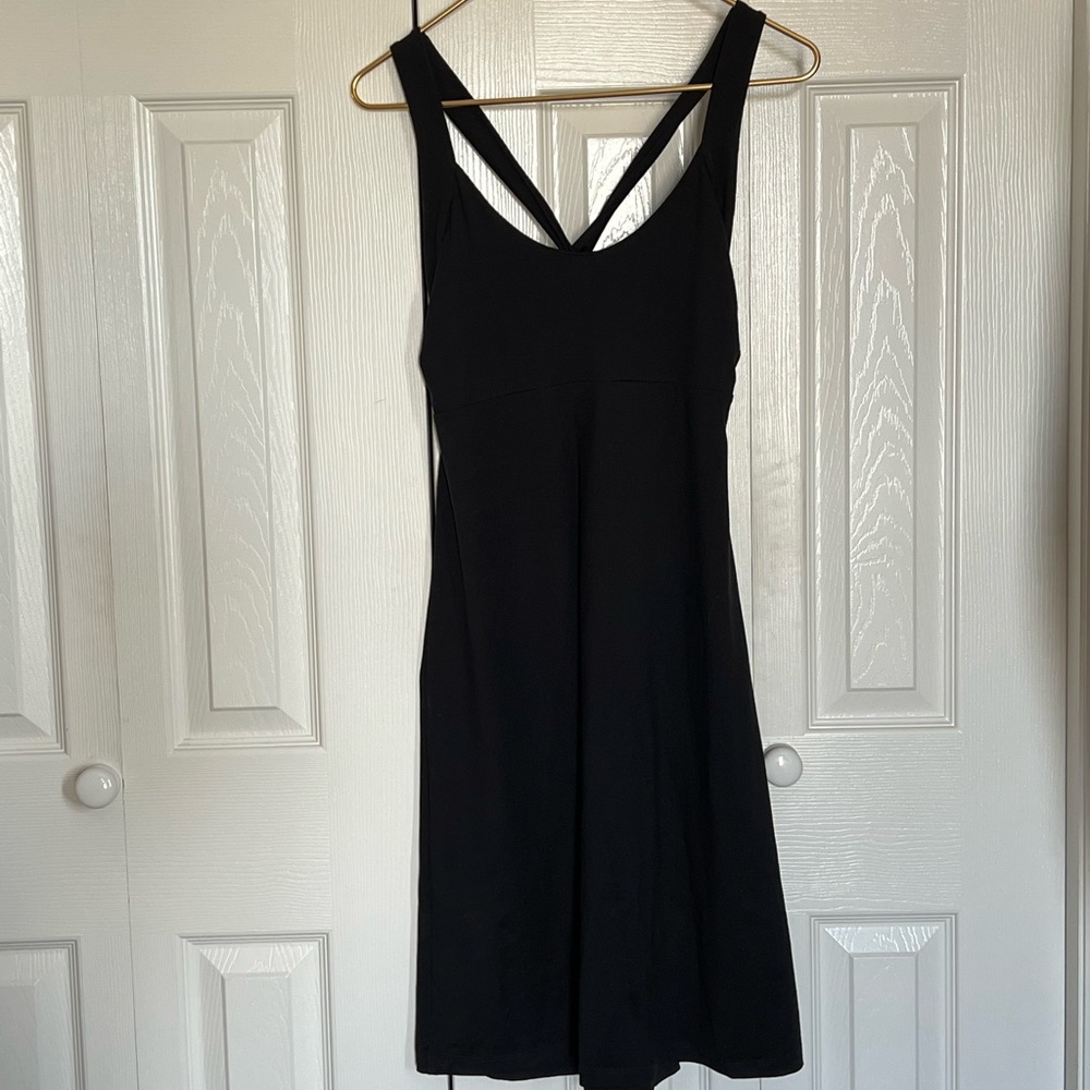 Black Patagonia dress with twist detail at back